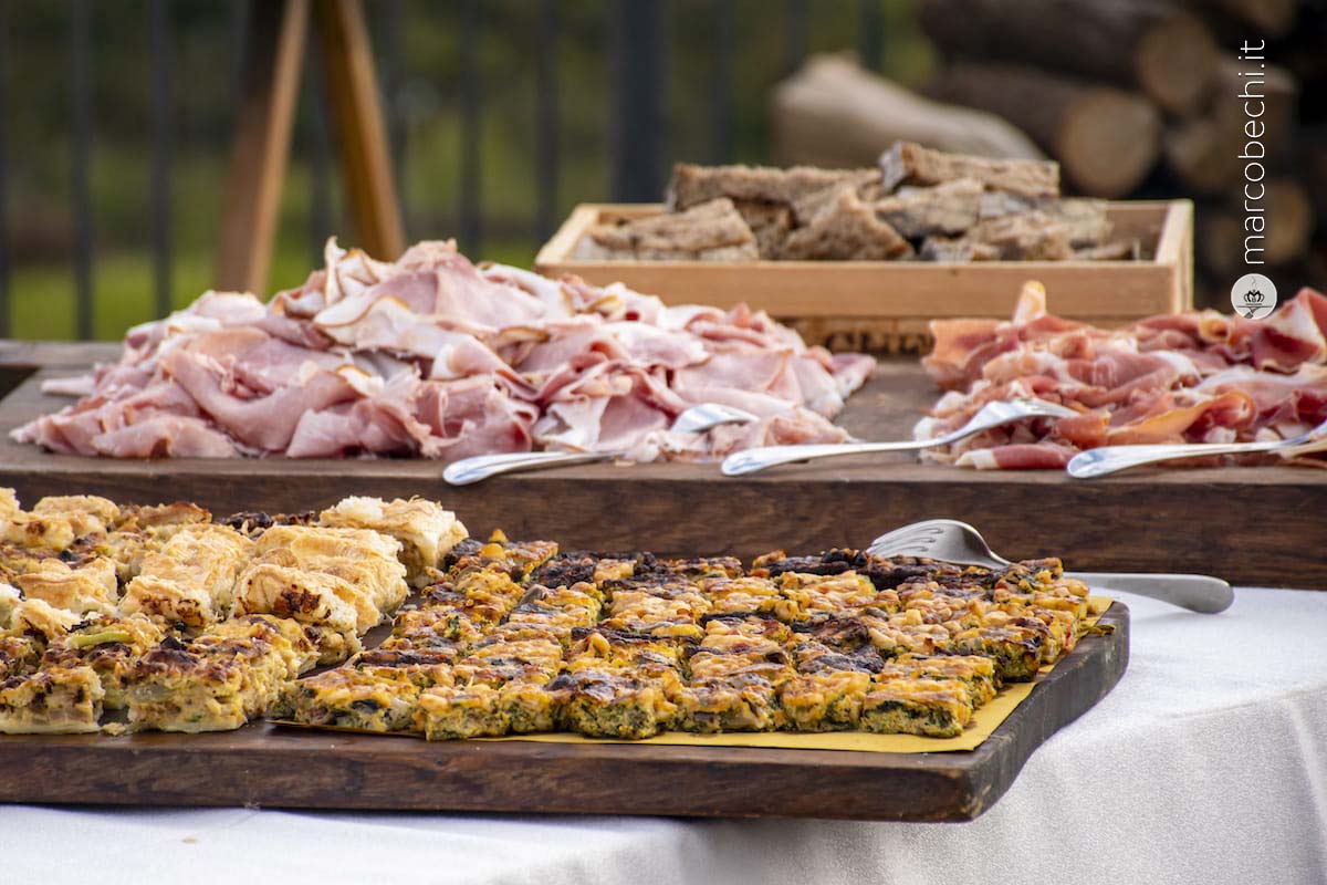 Il buffet della festa a Salcheto